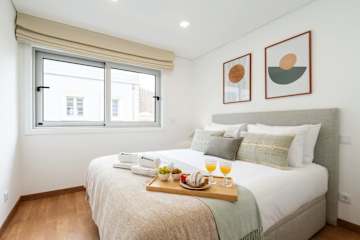 HostWise - Elegant & Stylish Flat