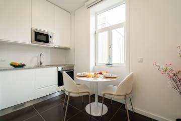 Cozy Studio near the Beach by HostWise photo 2