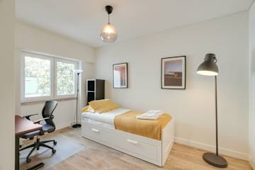 Flat w/ Balcony & Workspace by HostWise photo 4