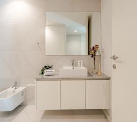 HostWise – Modern & Cozy Flat | Near the Beach photo 5