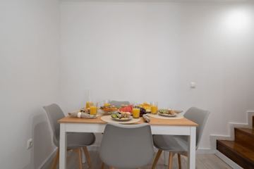 Downtown Cosy House by Host Wise photo 3