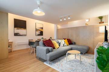 Duplex w/ Terrace | Jardim do Morro by HostWise
