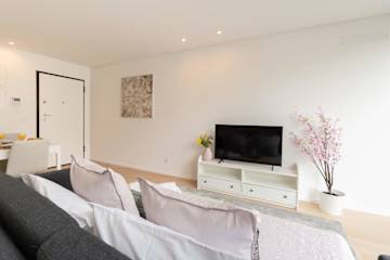 Cozy Studio w/ Balcony & Garage by HostWise photo 5