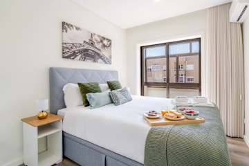 Spacious & Stylish Flat with Garage by HostWise photo 3