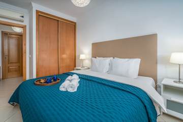 Bright & Comfortable Flat by HostWise photo 4