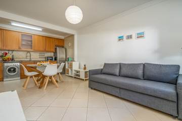 Bright & Comfortable Flat by HostWise photo 2