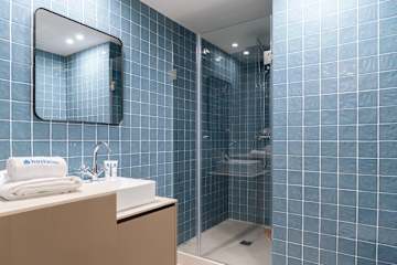 Spacious & Family Flat by HostWise photo 5