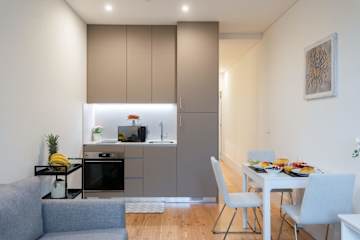 Cozy & Bright Flat by Host Wise photo 3