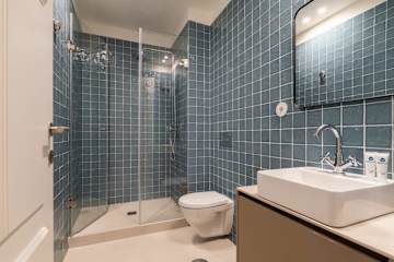 Modern & Cozy Flat by HostWise photo 4