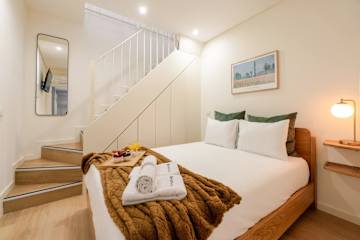 Artistic & Cozy Studio by HostWise