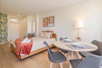 Bright Studio with City Views by HostWise photo 3