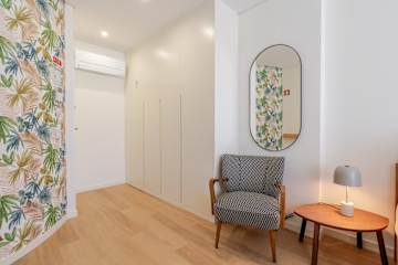 Bright Studio with City Views by HostWise photo 4