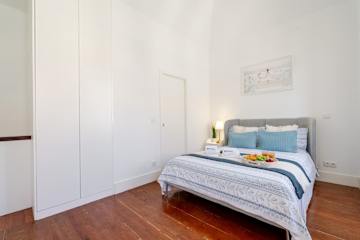 Bright Flat in Historic Foz House by HostWise photo 2
