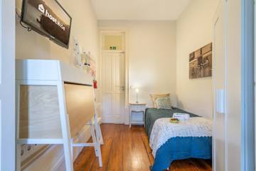 Sunny Sweet Flat | City center by HostWise photo 4