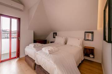 Central Apartments Stay Near Clérigos by HostWise photo 5