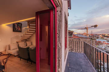 Central Apartments Stay Near Clérigos by HostWise photo 4