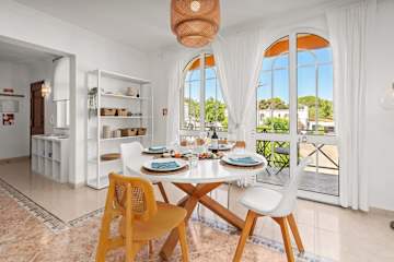 Elegant Flat with Pool & Balcony by HostWise photo 4