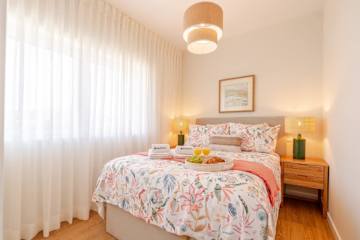 Stylish & Spacious Apartment by HostWise photo 2