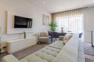 Central & Stylish Apartment by HostWise