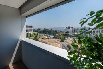 Stylish Home with Balcony & Garage by HostWise photo 5