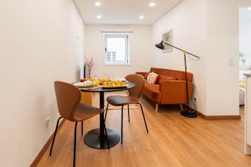 Stylish & Cozy Flat by HostWise photo 3