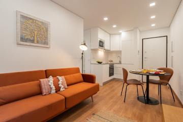 Stylish & Cozy Flat by HostWise photo 2