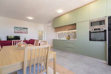 Comfy Minimalist Flat by HostWise photo 5