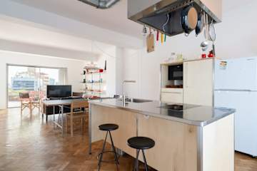Stylish Flat w/ Terrace & Views by HostWise photo 3
