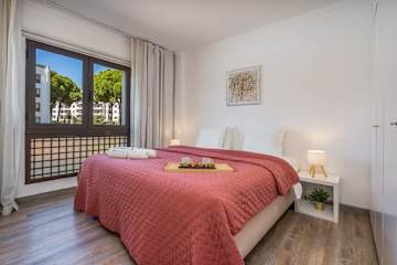 Vilamoura Retreat with Pool & Balcony by HostWise photo 2