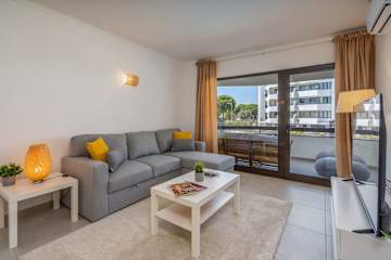 Vilamoura Retreat with Pool & Balcony by HostWise photo 4