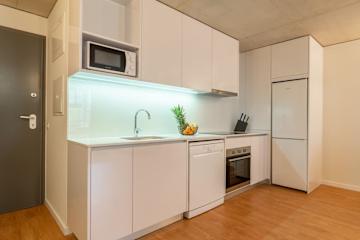Modern & Stylish Flat by HostWise photo 5