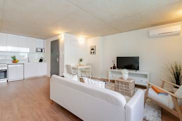 Premium Apartment with Garage by HostWise photo 3