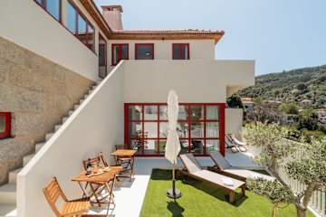 Pool & Indoor Jacuzzi in Pedorido by HostWise photo 2