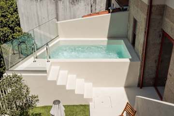 Pool & Indoor Jacuzzi in Pedorido by HostWise photo 5