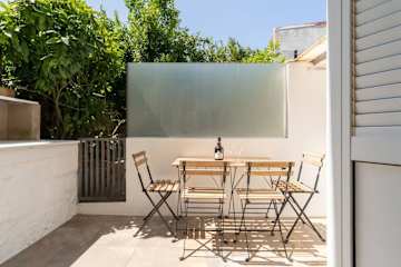 Cozy Balcony Retreat in Central Porto by HostWise photo 5