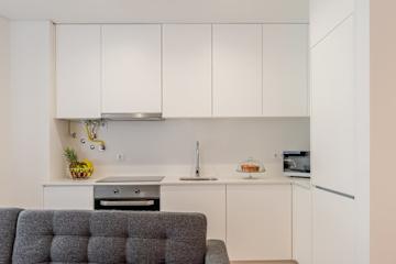 Balcony Studios & Parking in Leça by HostWise photo 2