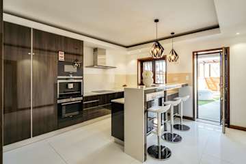 Beach Villa with Jacuzzi & Garage by HostWise photo 5