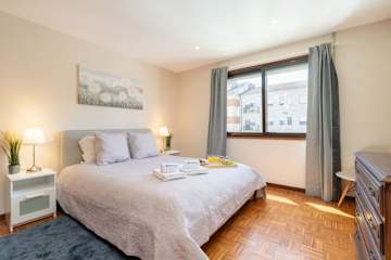 Bright & Spacious Flat by Host Wise photo 2