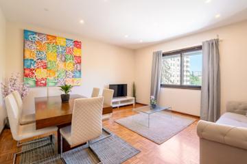 Bright & Spacious Flat by Host Wise photo 4