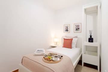 Bright Flat with Balcony & Garage by HostWise photo 3