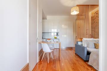 Cozy Studio with Workspace by HostWise photo 2