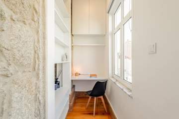 Cozy Studio with Workspace by HostWise photo 3