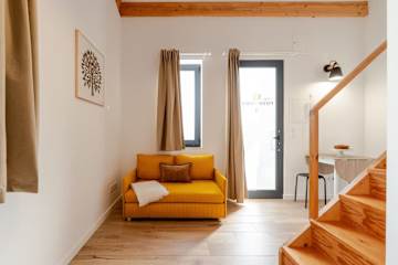 Cozy T1 Flats with Courtyard BBQ by HostWise photo 3