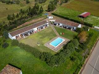 Burro Ville - Calm Houses w/ Pool by HostWise photo 2