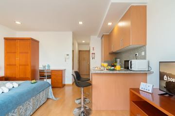 Roomy Flat | Terrace by HostWise photo 2
