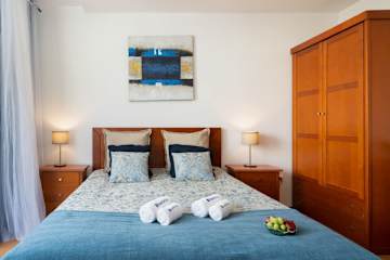Roomy Flat | Terrace by HostWise photo 4