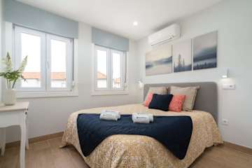 HostWise - Spacious House w/ Garden photo 2