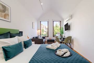 Modern & Cozy Studio by HostWise photo 4