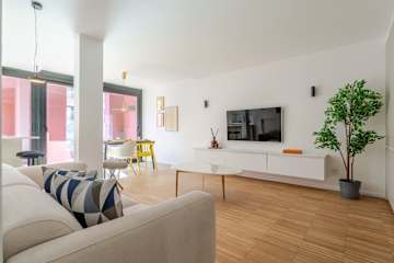 Stylish Open-Plan Flat with Garage by HostWise photo 5