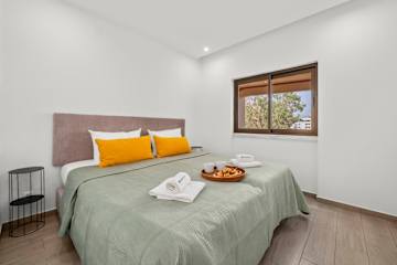 Lagos Shared Pool and Garage by HostWise photo 5